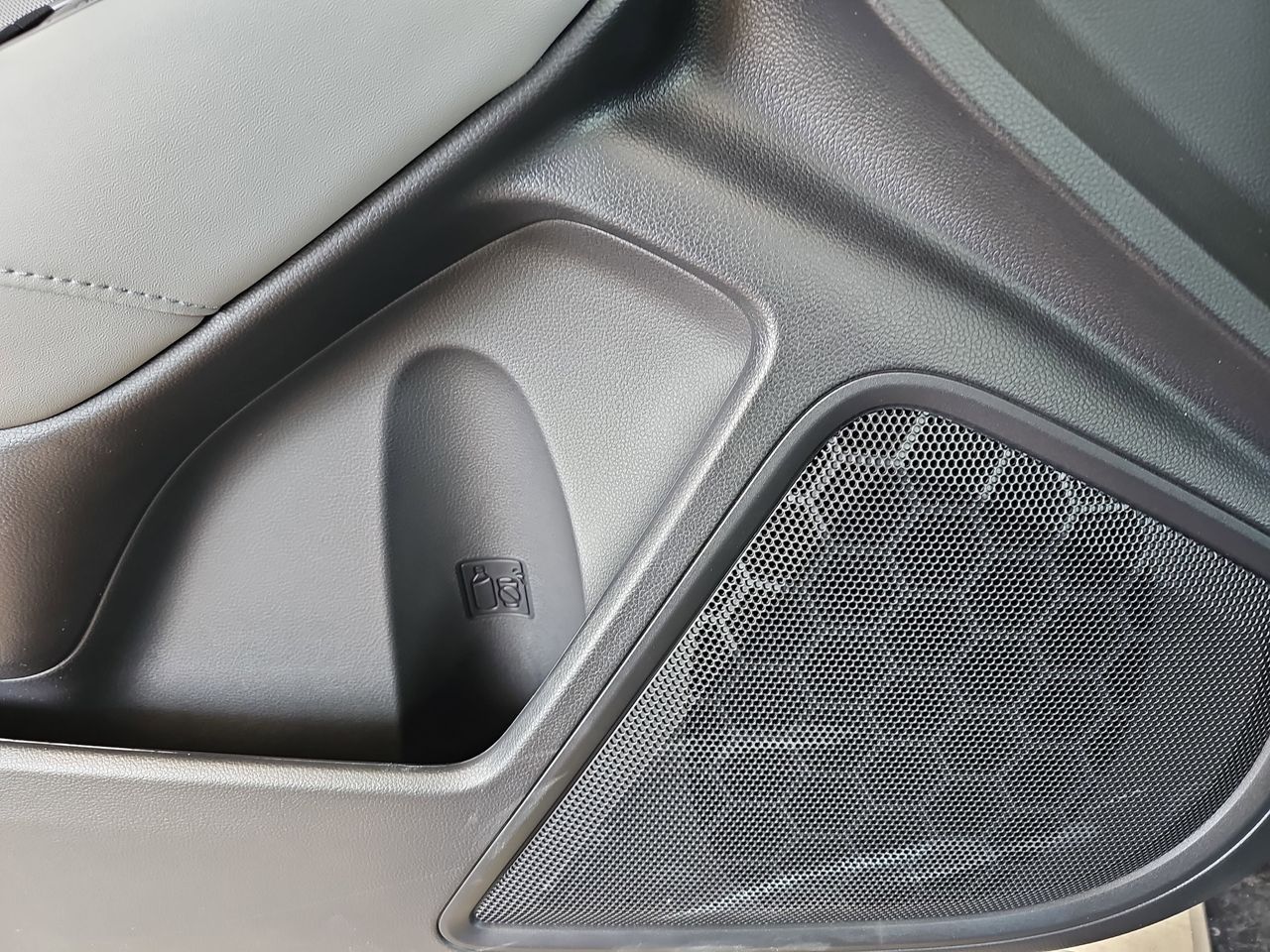 Certified Used 2025 Gray Metallic Subaru Premium image 32