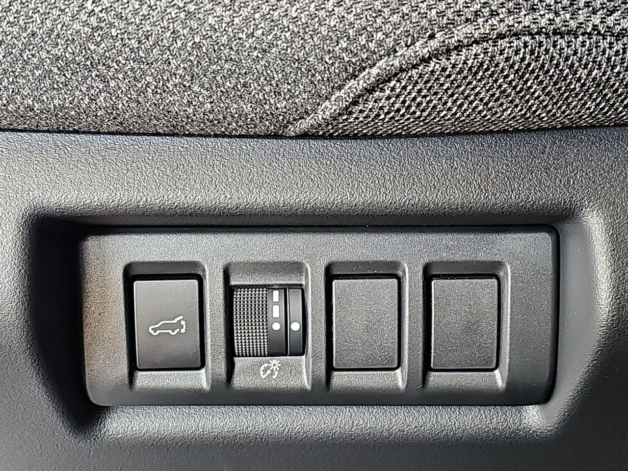 New 2026 Ice Silver Subaru Premium image 27
