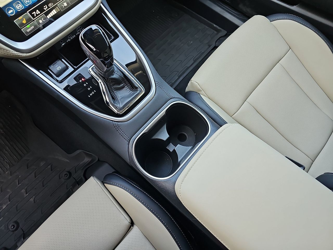 Certified Used 2025 Green Metallic Subaru Limited image 31