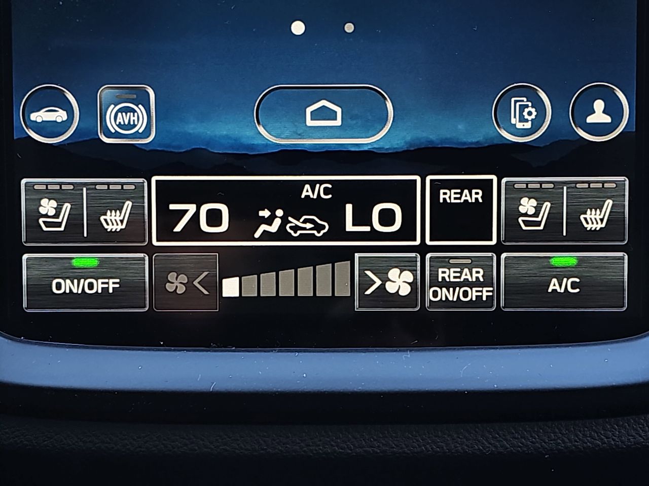 New 2026 Crystal White Pearl Subaru Onyx Edition Touring 7-Passenger image 23