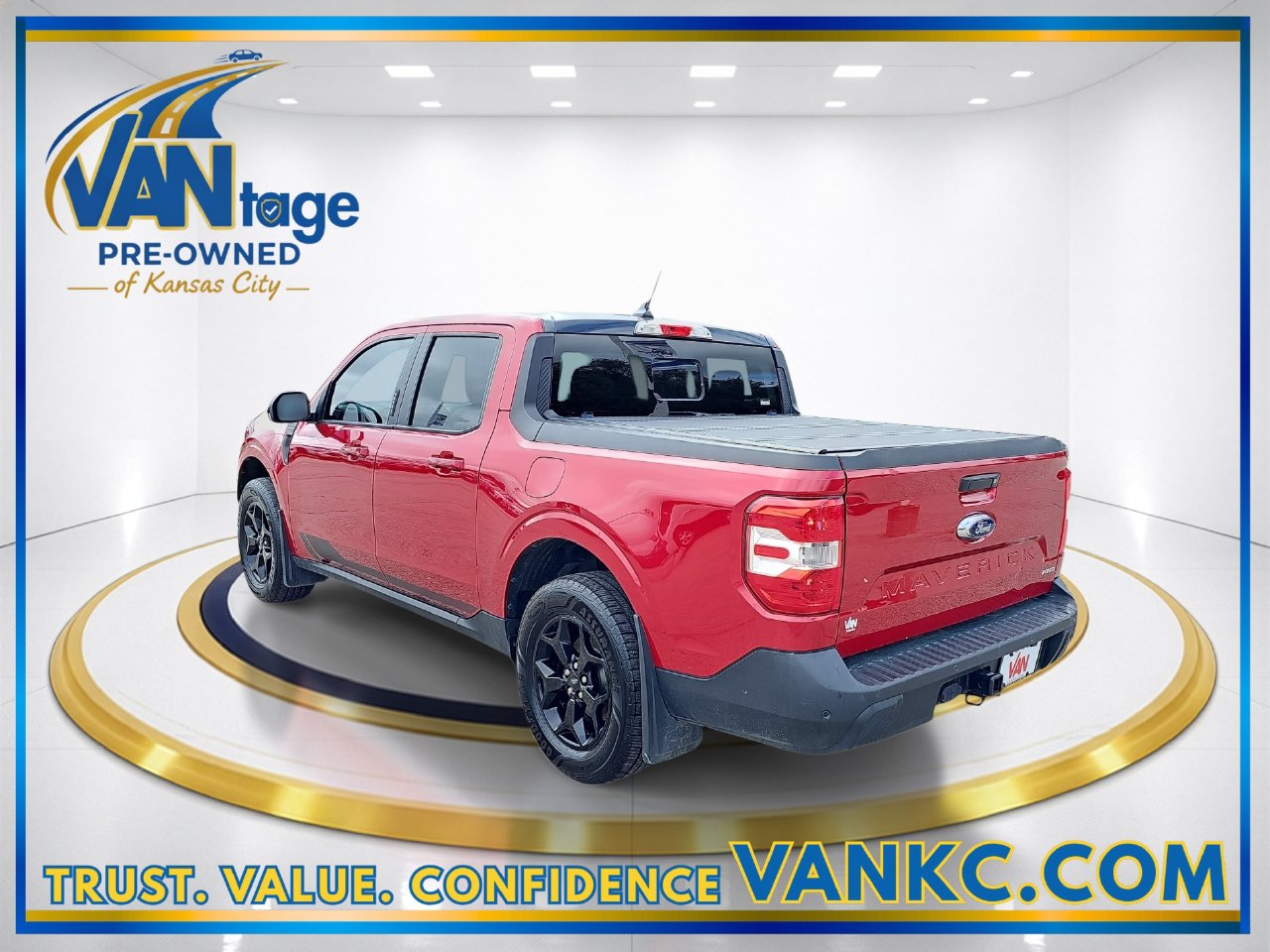 Used 2022 Red Metallic Ford Lariat image 9