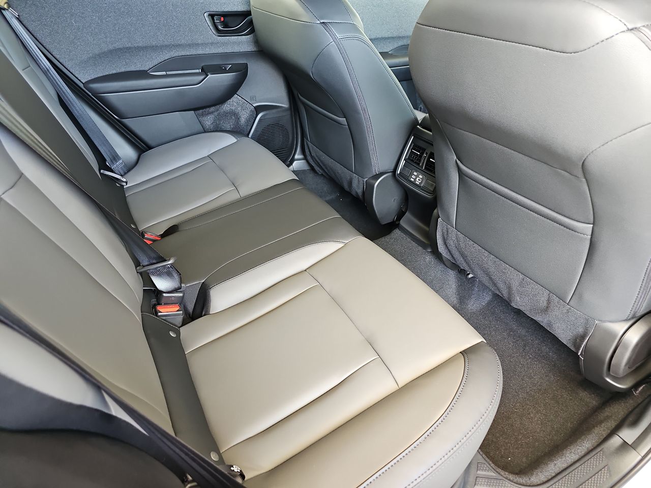 New 2026 Ice Silver Subaru Premium image 11