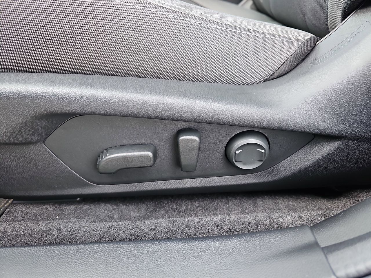 New 2026 Sapphire Blue Pearl Subaru Premium image 29