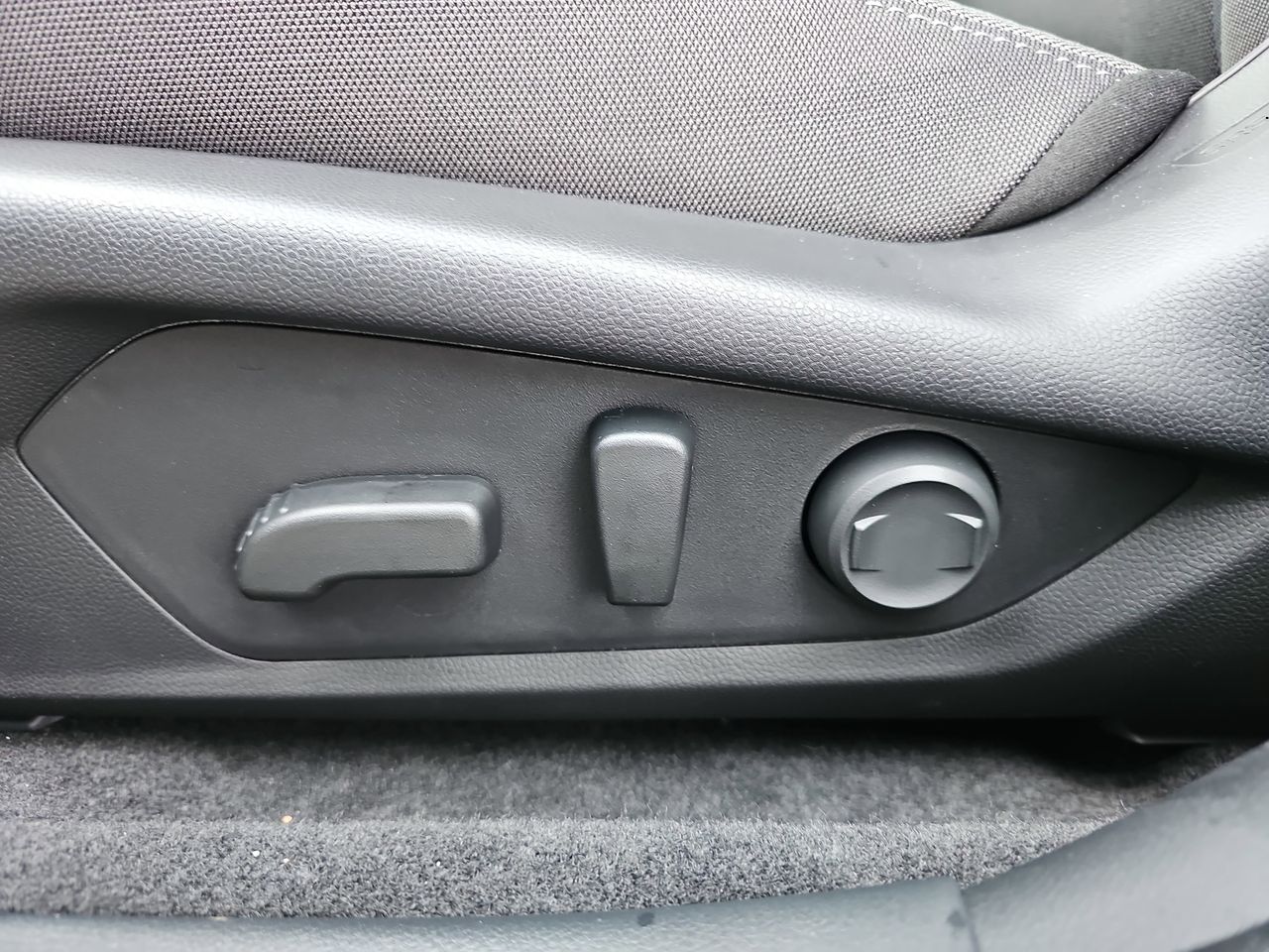 New 2026 Magnetite Gray Subaru Premium image 29