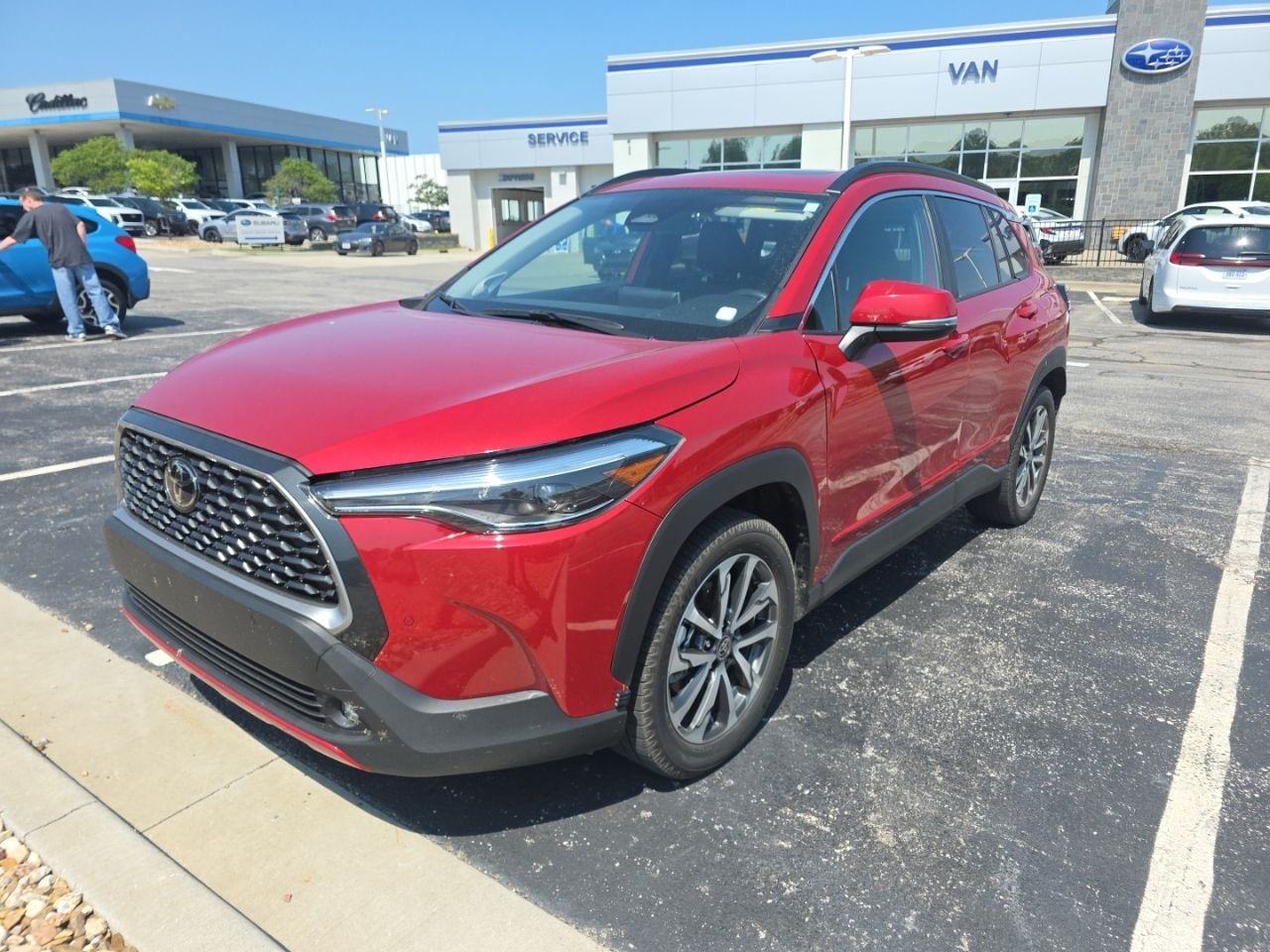 Used 2023 Toyota Corolla Cross XLE with VIN 7MUDAABG4PV071519 for sale in Kansas City