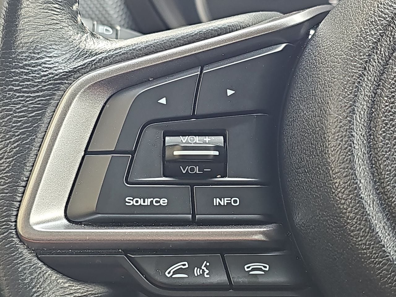 Used 2021 Magnetite Gray Metallic Subaru Limited image 22