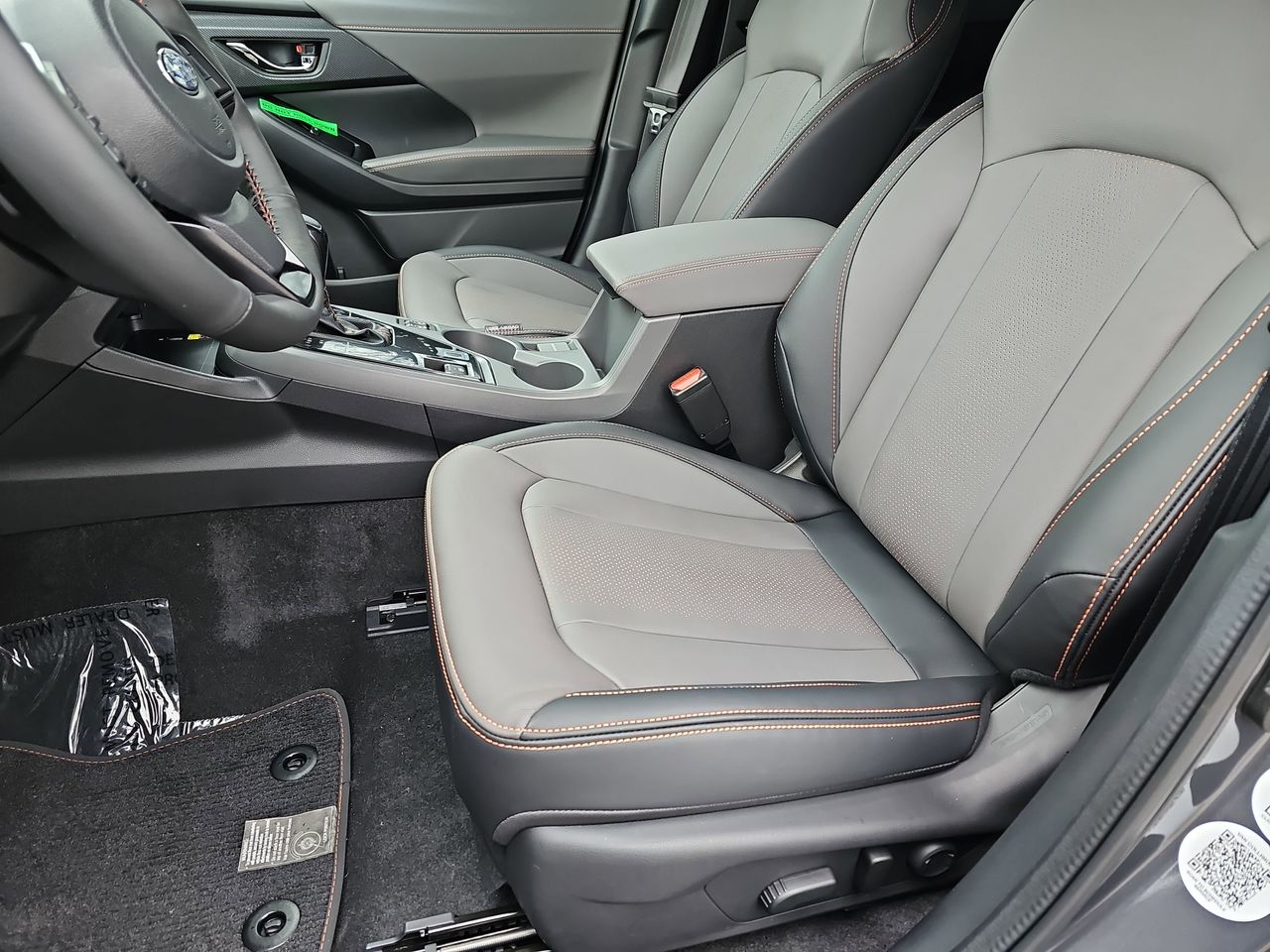 New 2026 Magnetite Gray/Crystal Black Silica Subaru Limited image 15