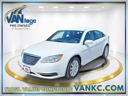 2014 Chrysler 200 Touring Sedan