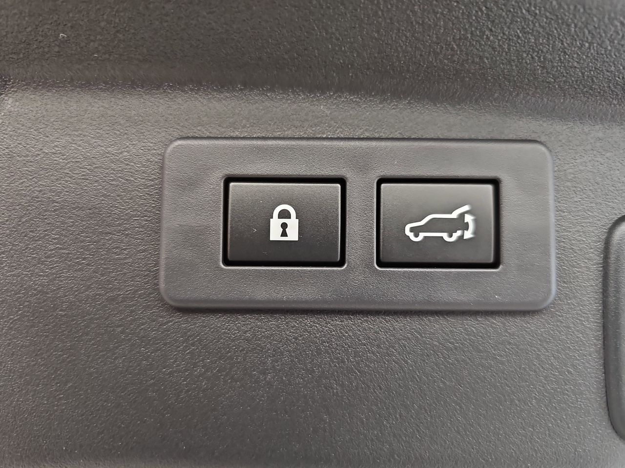 New 2026 Crystal White Pearl Subaru Premium image 13