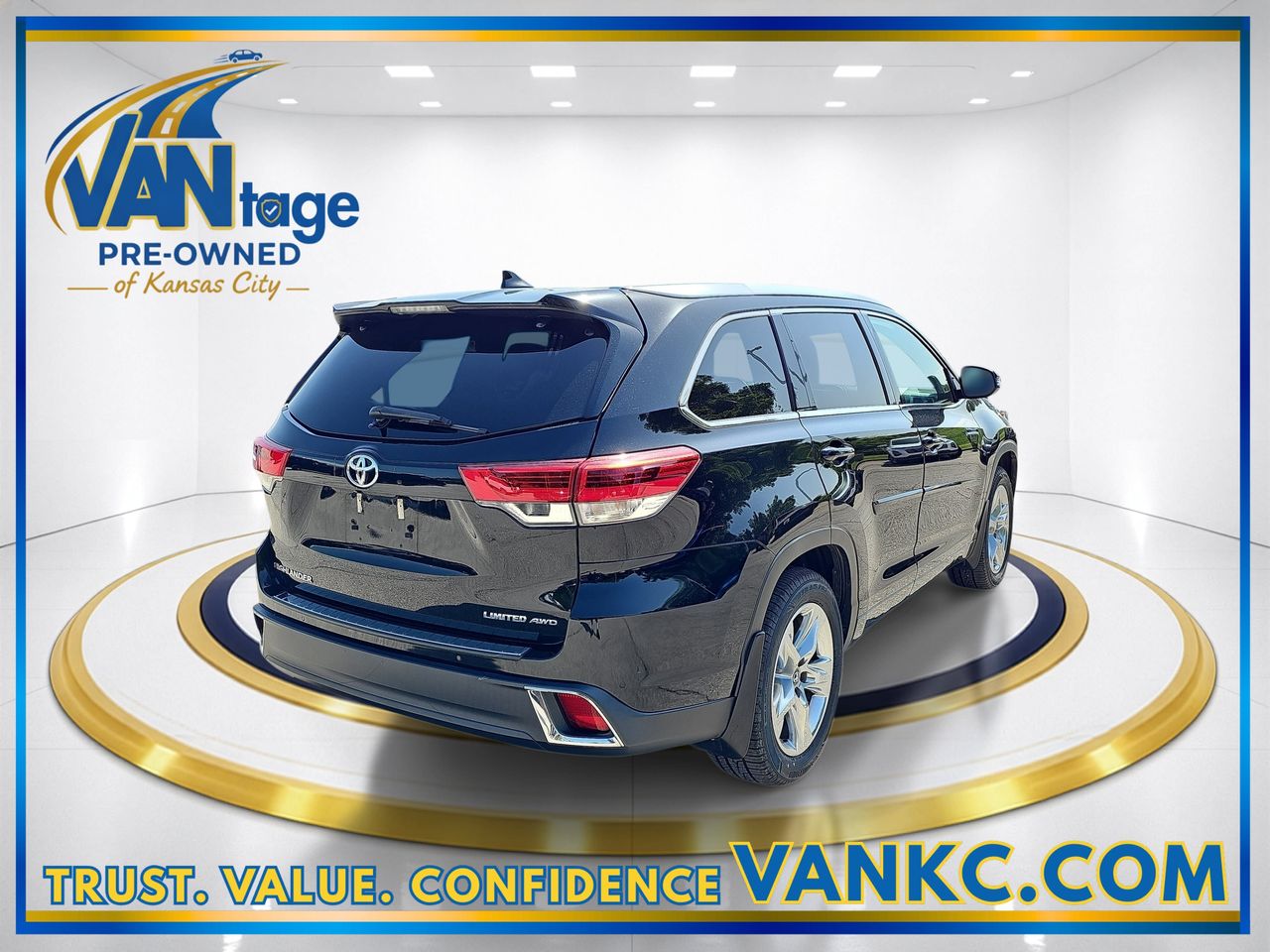 Used 2018 Midnight Black Metallic Toyota Limited image 6