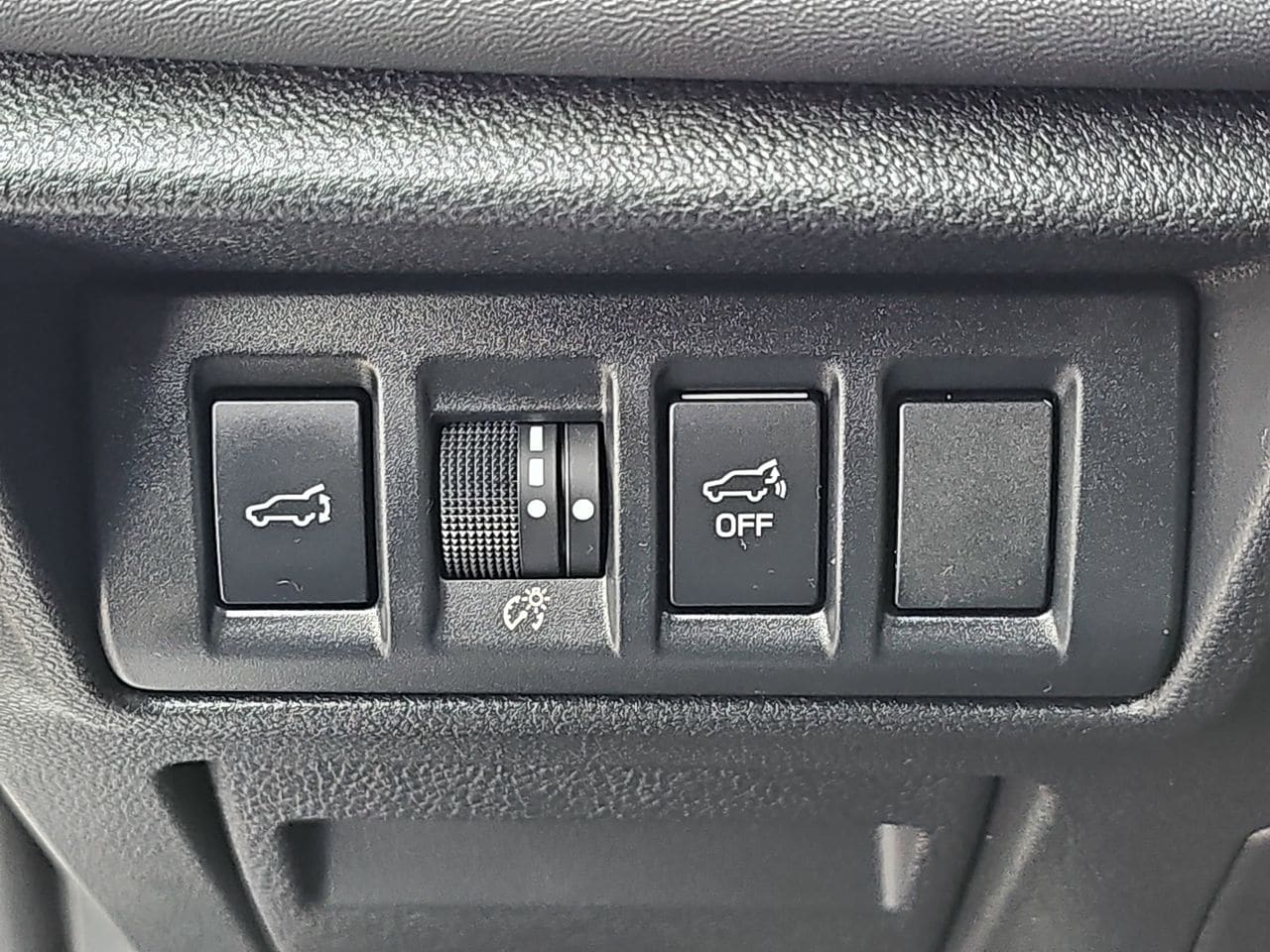 Certified Used 2023 Crystal White Pearl Subaru Limited image 32