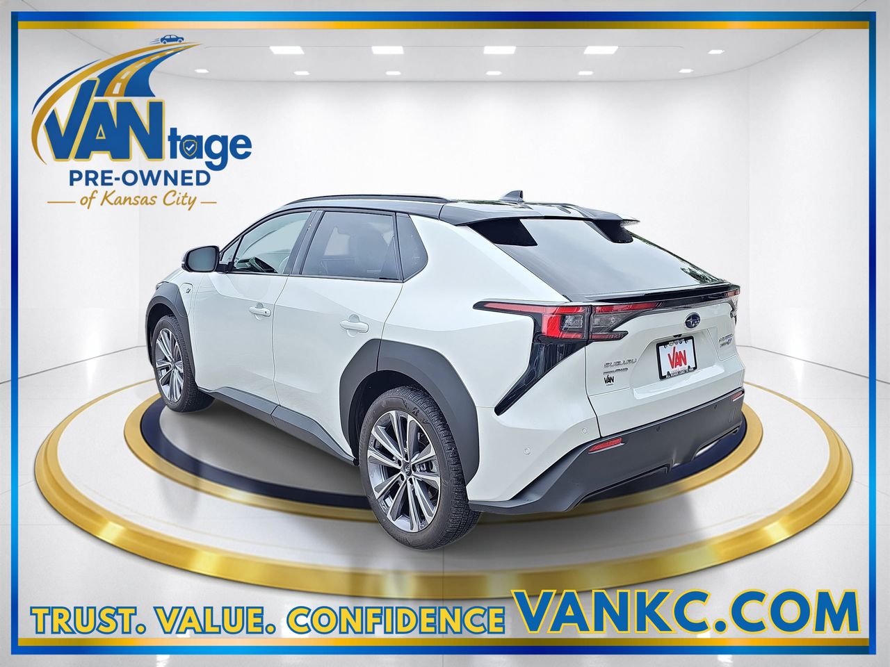 Certified Used 2023 Cosmic White Subaru Touring image 9