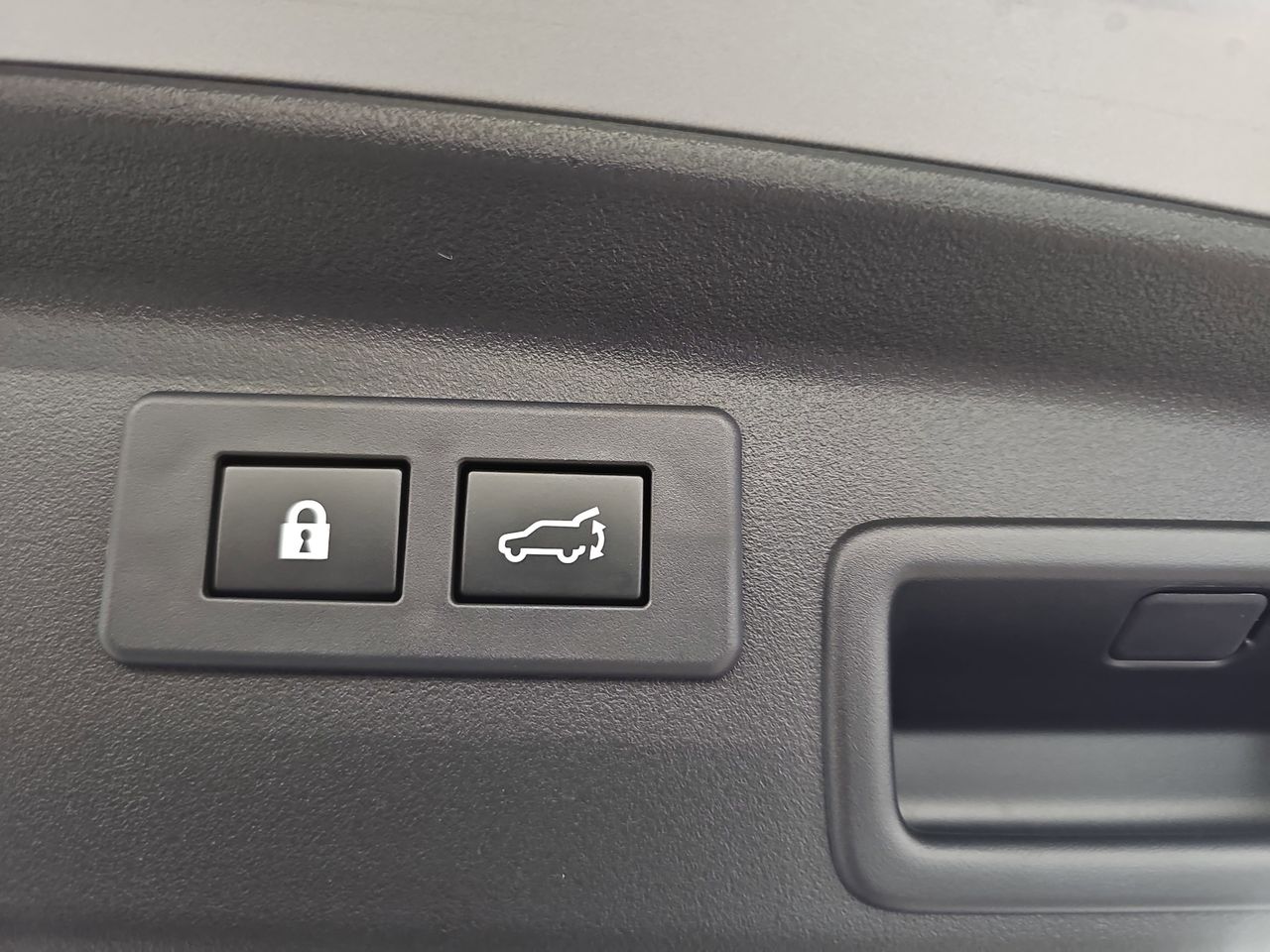 New 2026 Ice Silver Subaru Limited image 13