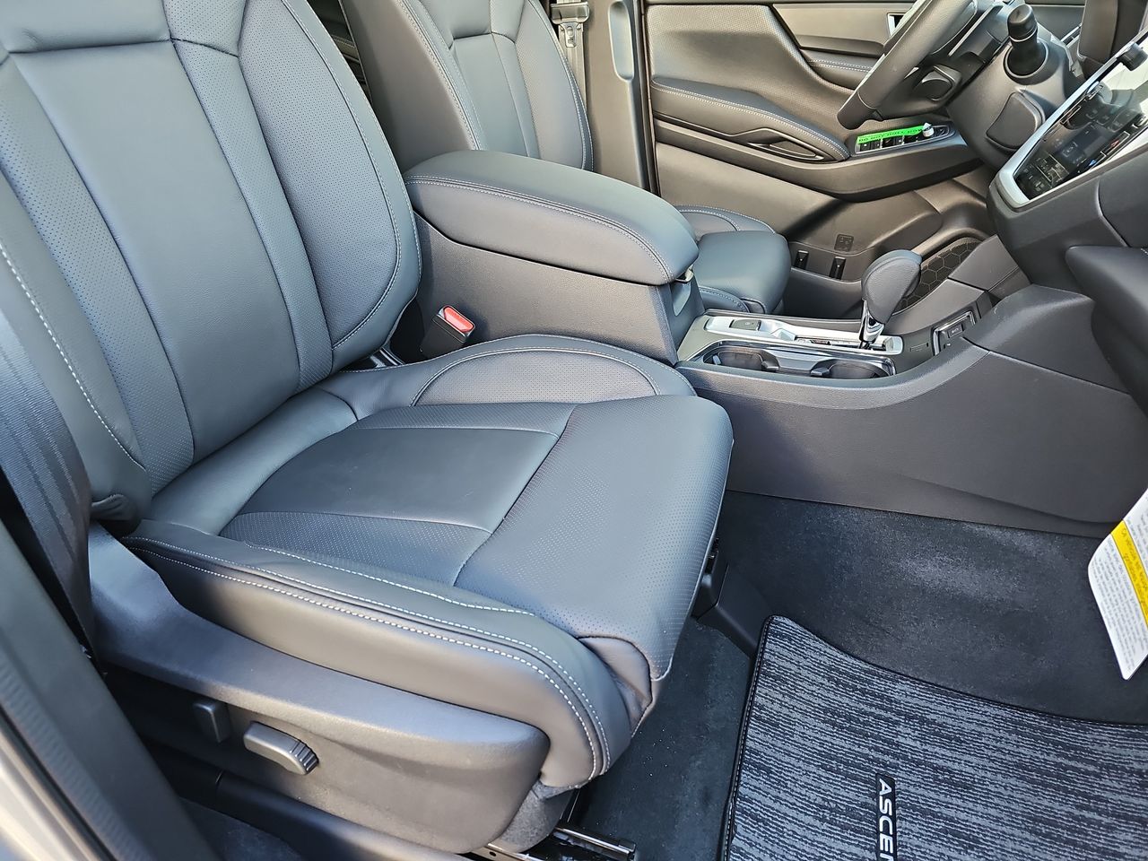 2026 Subaru Ascent Limited - Photo 10