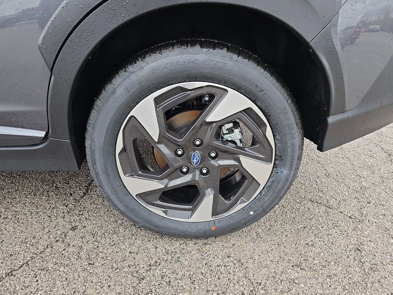 New 2026 Magnetite Gray/Crystal Black Silica Subaru Limited image 33