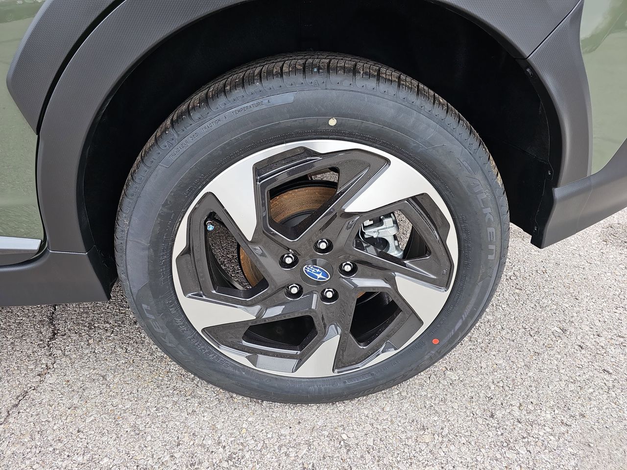 New 2026 Alpine Green Subaru Limited image 33