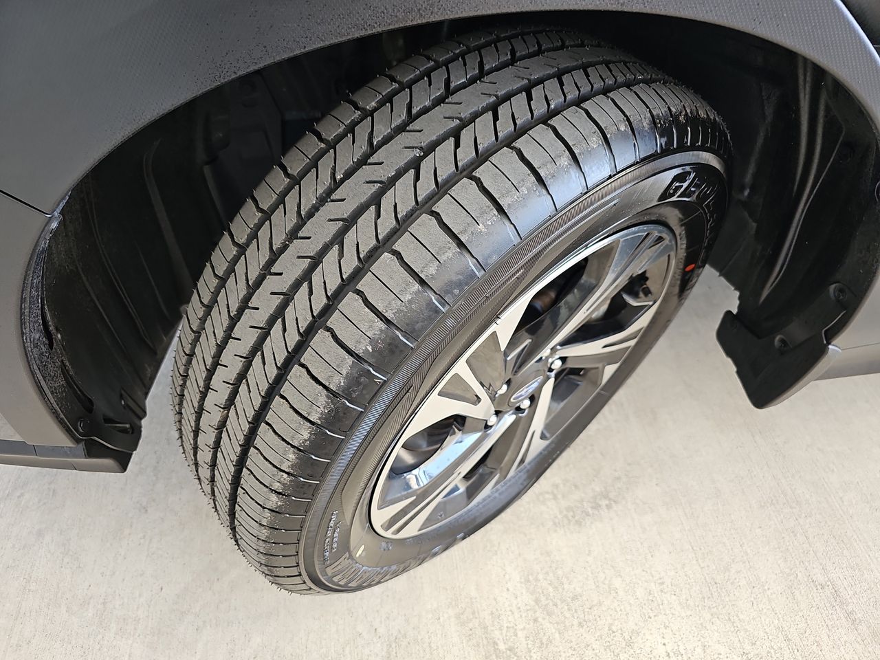 Used 2024 Gray Metallic Subaru Premium image 37