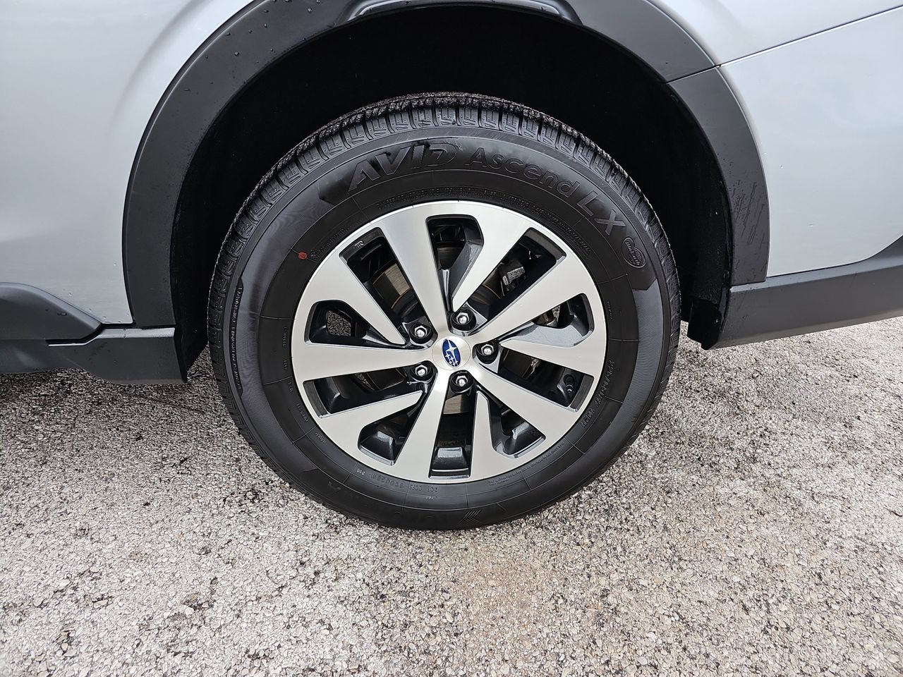 Certified Used 2021 Ice Silver Metallic Subaru Premium image 38