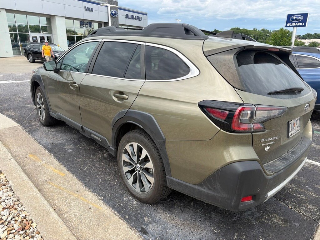 Used 2024 Subaru Outback Limited SUV