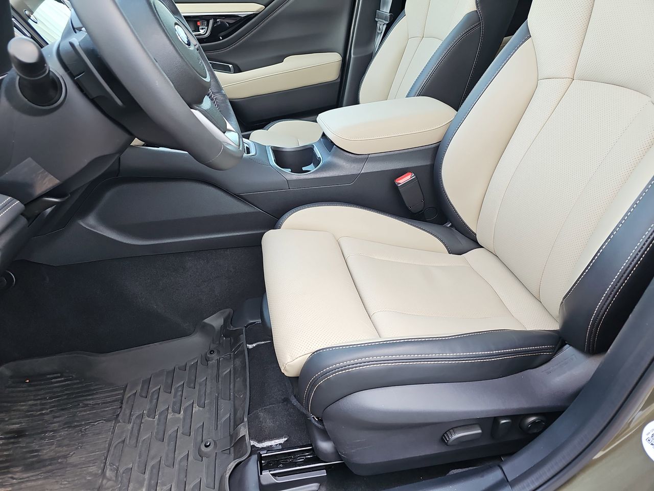 Certified Used 2025 Green Metallic Subaru Limited image 19