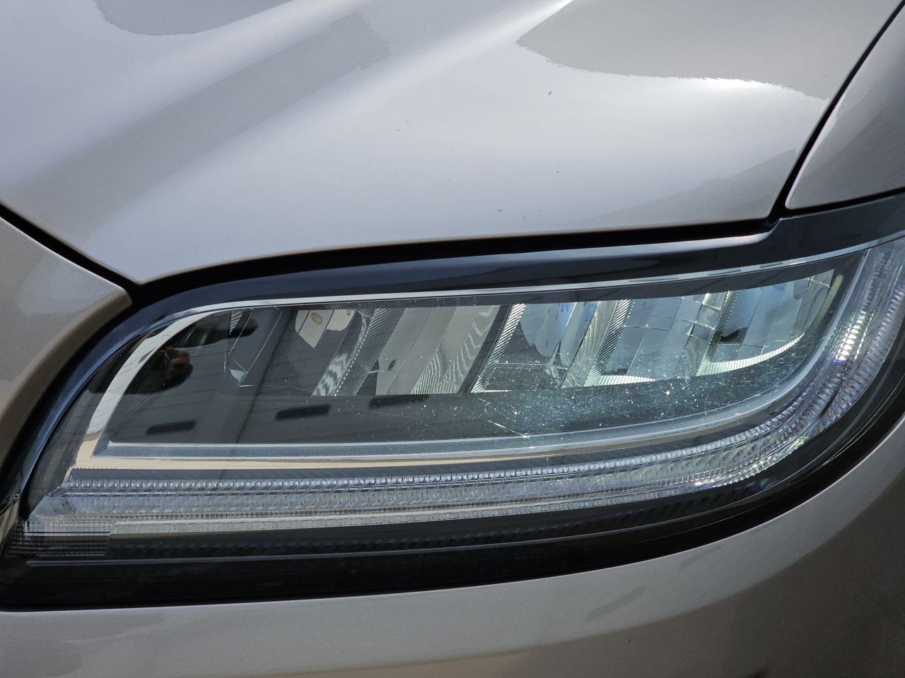 Used 2021 Mocha Lincoln Reserve image 37