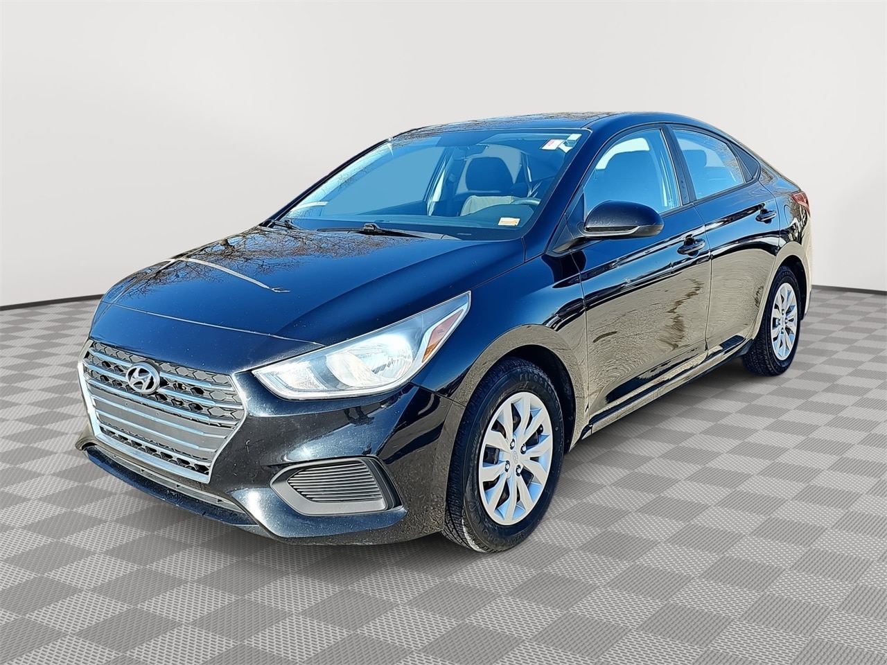 2020 Hyundai Accent SE's photo