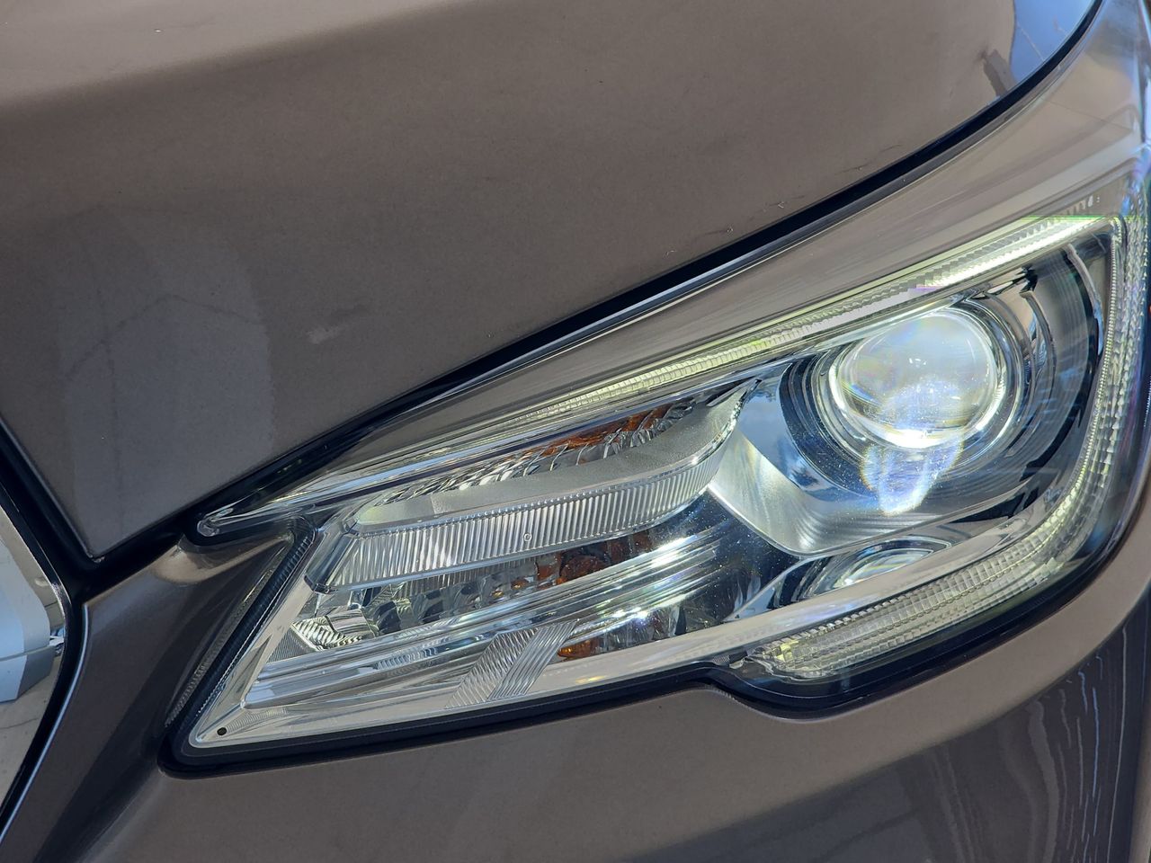 Used 2022 Brilliant Bronze Metallic Subaru Limited image 41