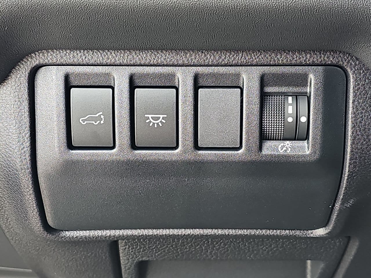 New 2026 Crystal Black Silica Subaru Touring 7-Passenger image 28