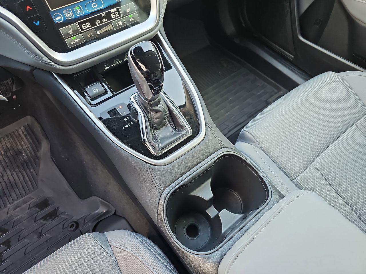 Used 2025 Crystal White Pearl Subaru Premium image 28