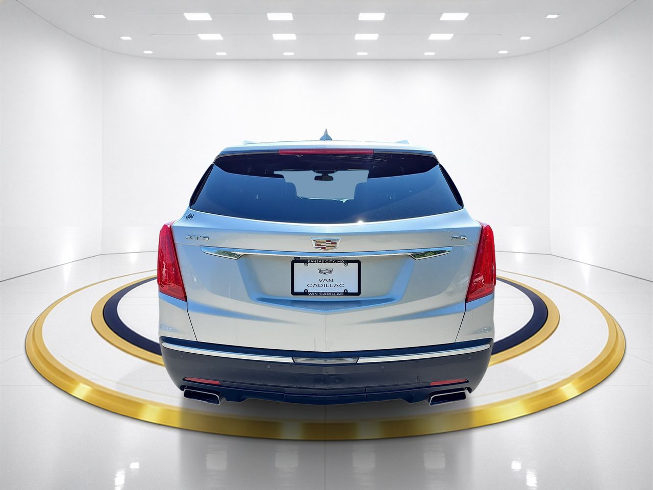 Used 2017 Radiant Silver Metallic Cadillac Base image 6
