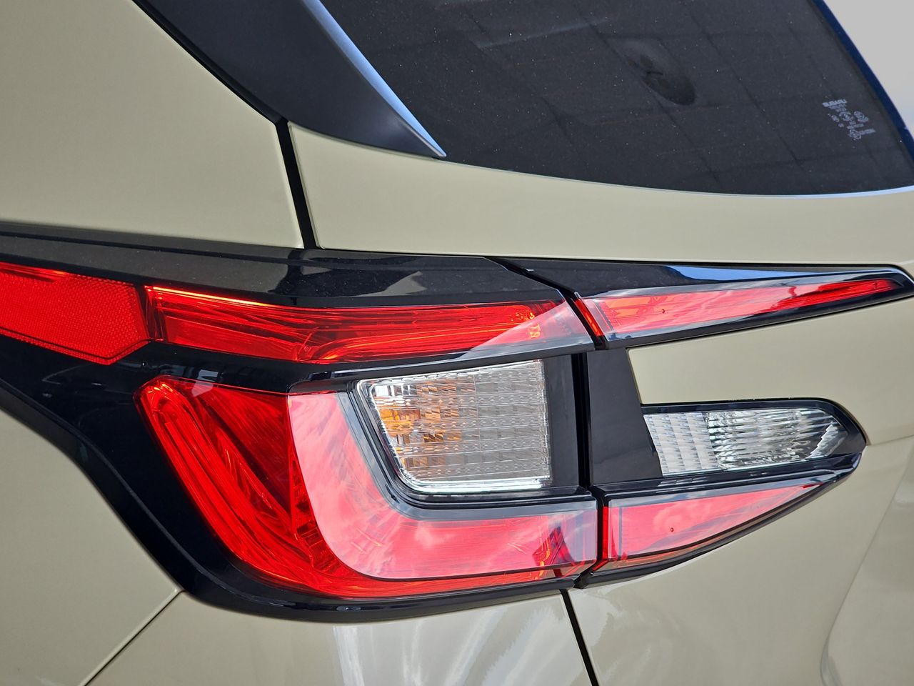 New 2026 Sand Dune Pearl Subaru Limited Hybrid image 35
