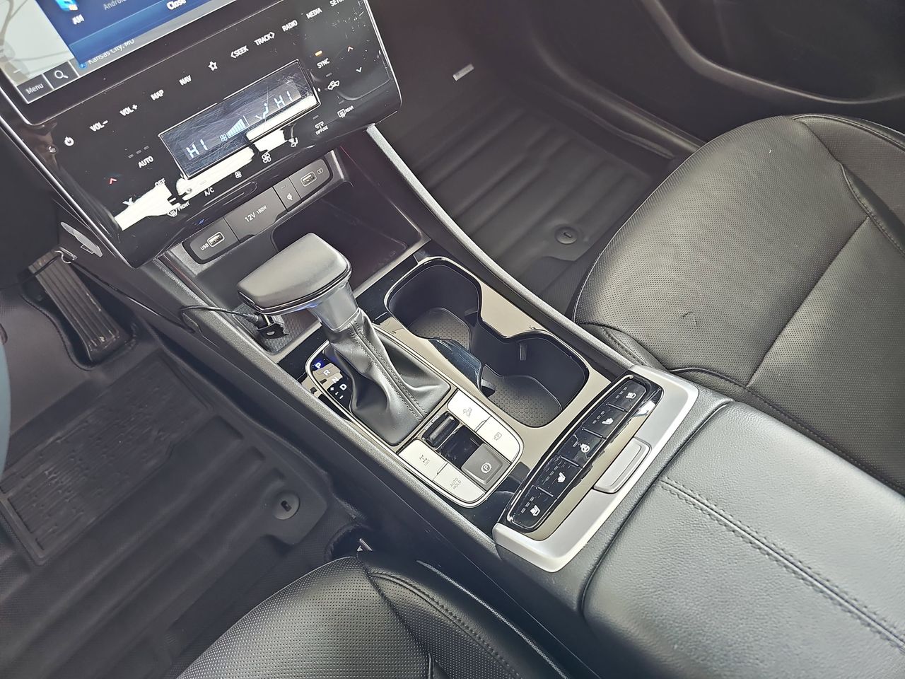 Used 2022 Blue Stone Hyundai Limited image 29