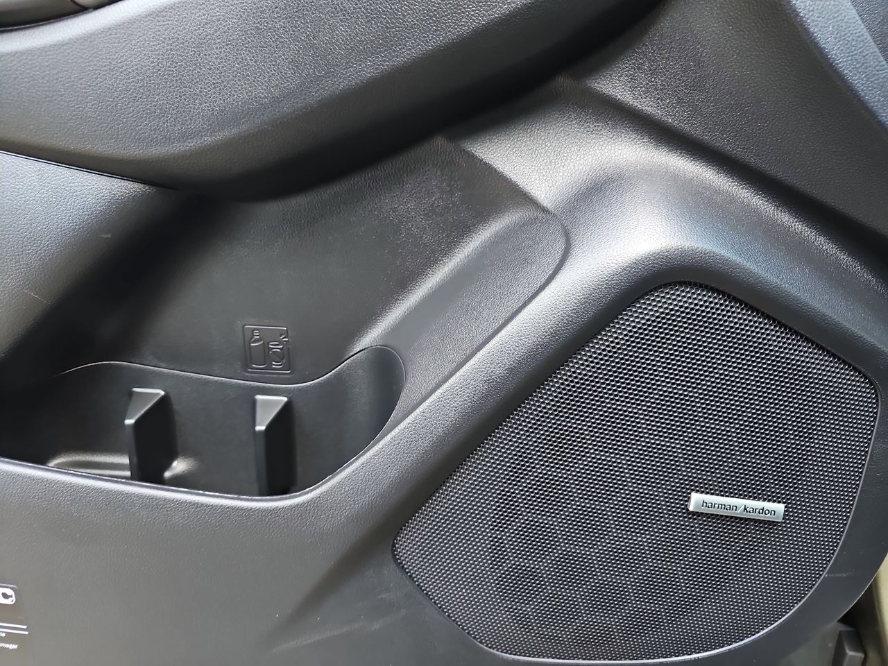 Certified Used 2025 Green Metallic Subaru Onyx Edition Touring image 31