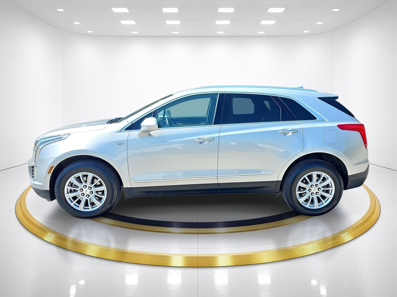 Used 2017 Radiant Silver Metallic Cadillac Base image 8