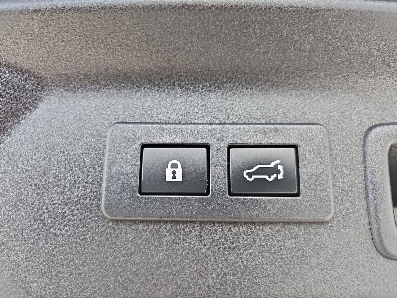 Used 2025 Crystal Black Silica Subaru Touring image 16