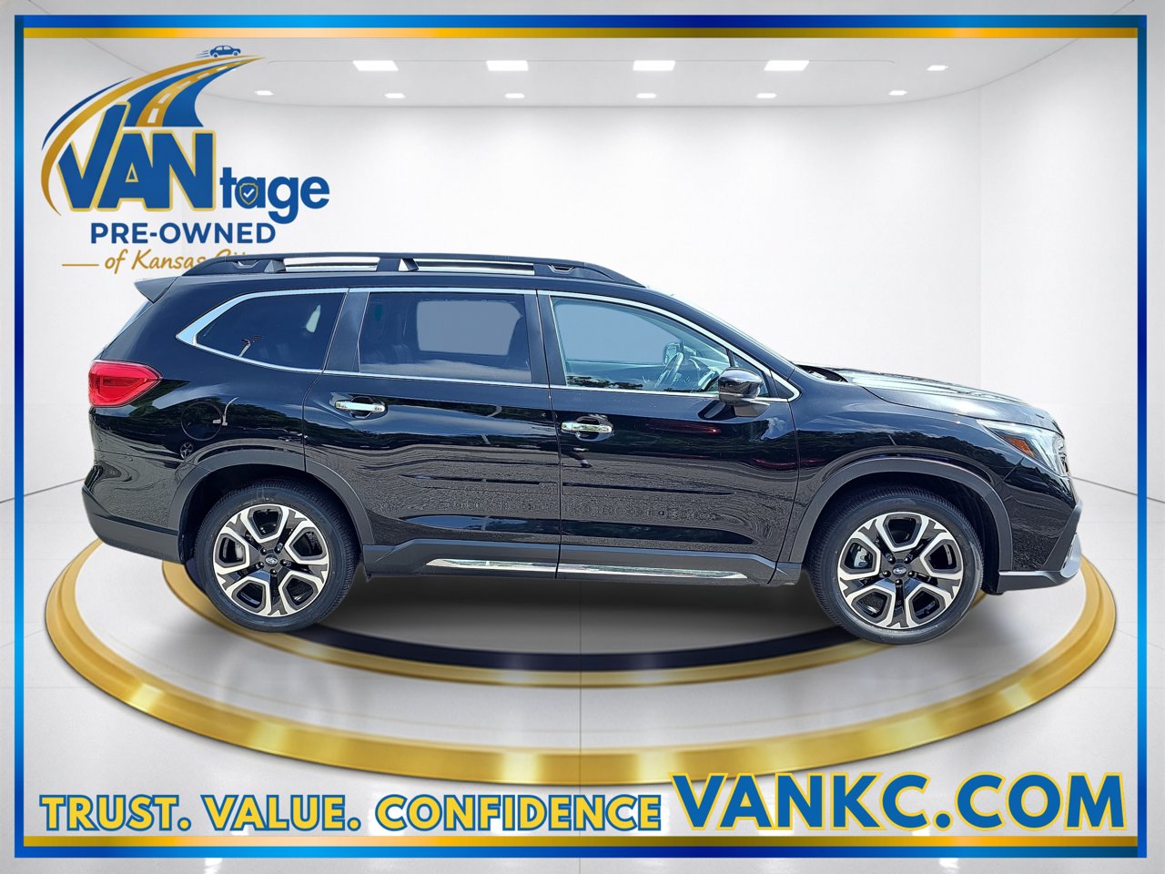 Used 2024 Crystal Black Silica Subaru Touring image 5