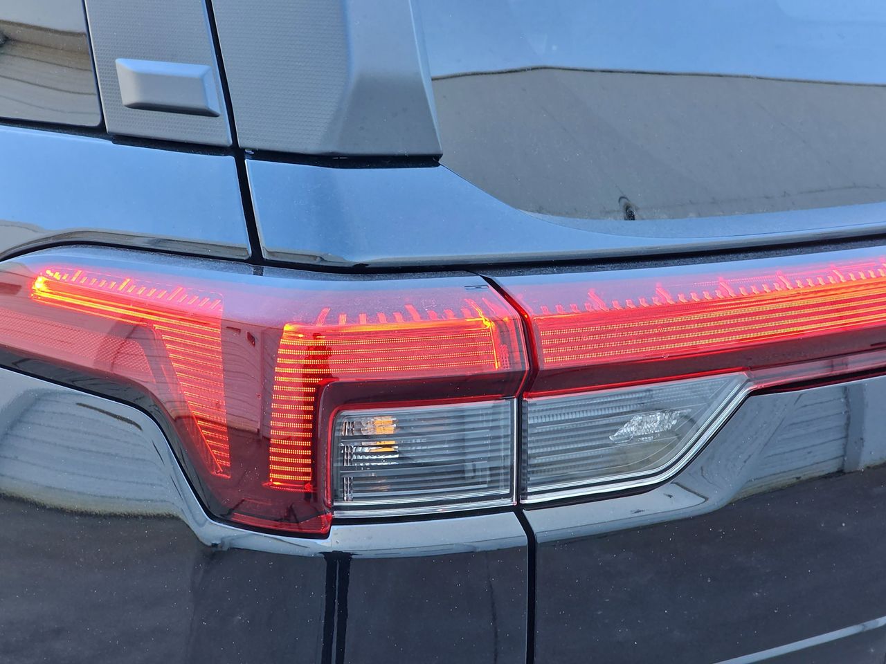 New 2026 Crystal Black Silica Subaru Limited image 34