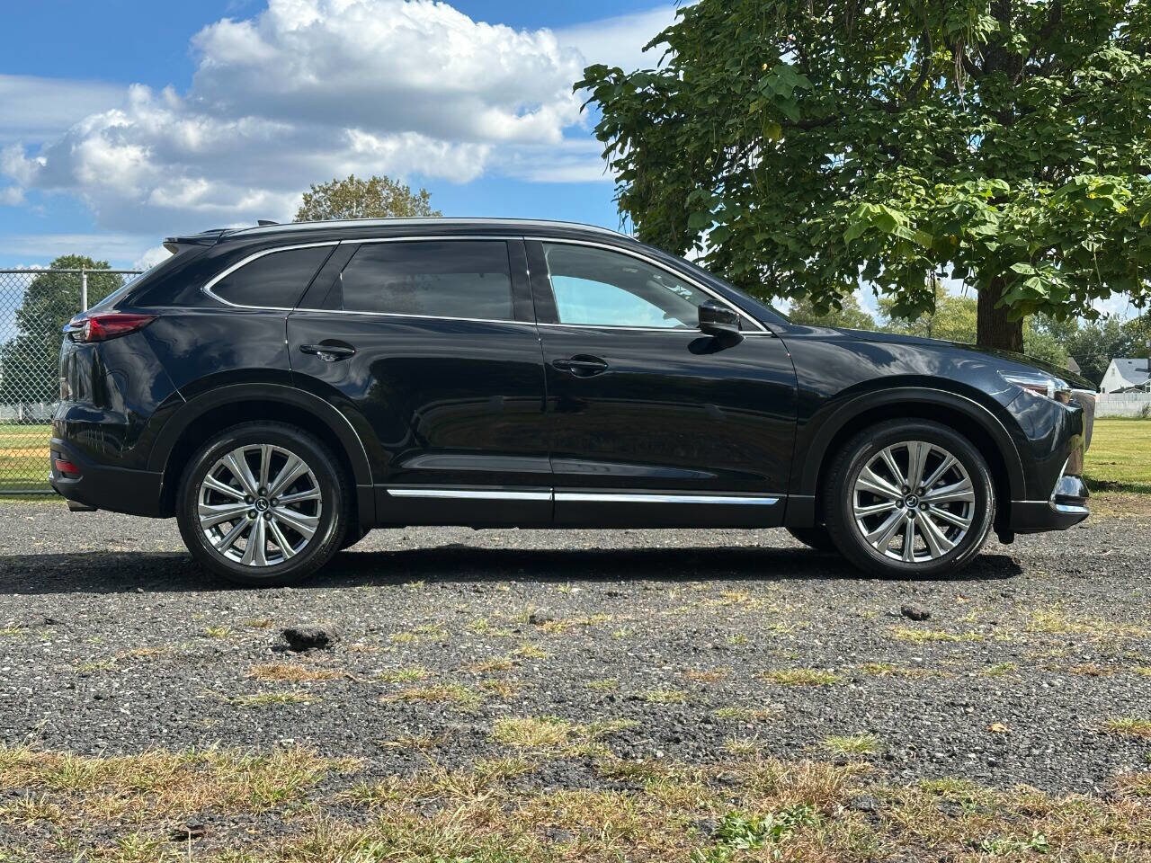 2023 Mazda CX-9 Signature photo 3
