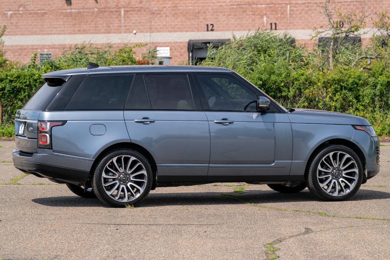 2018 Land Rover Range Rover HSE photo 3