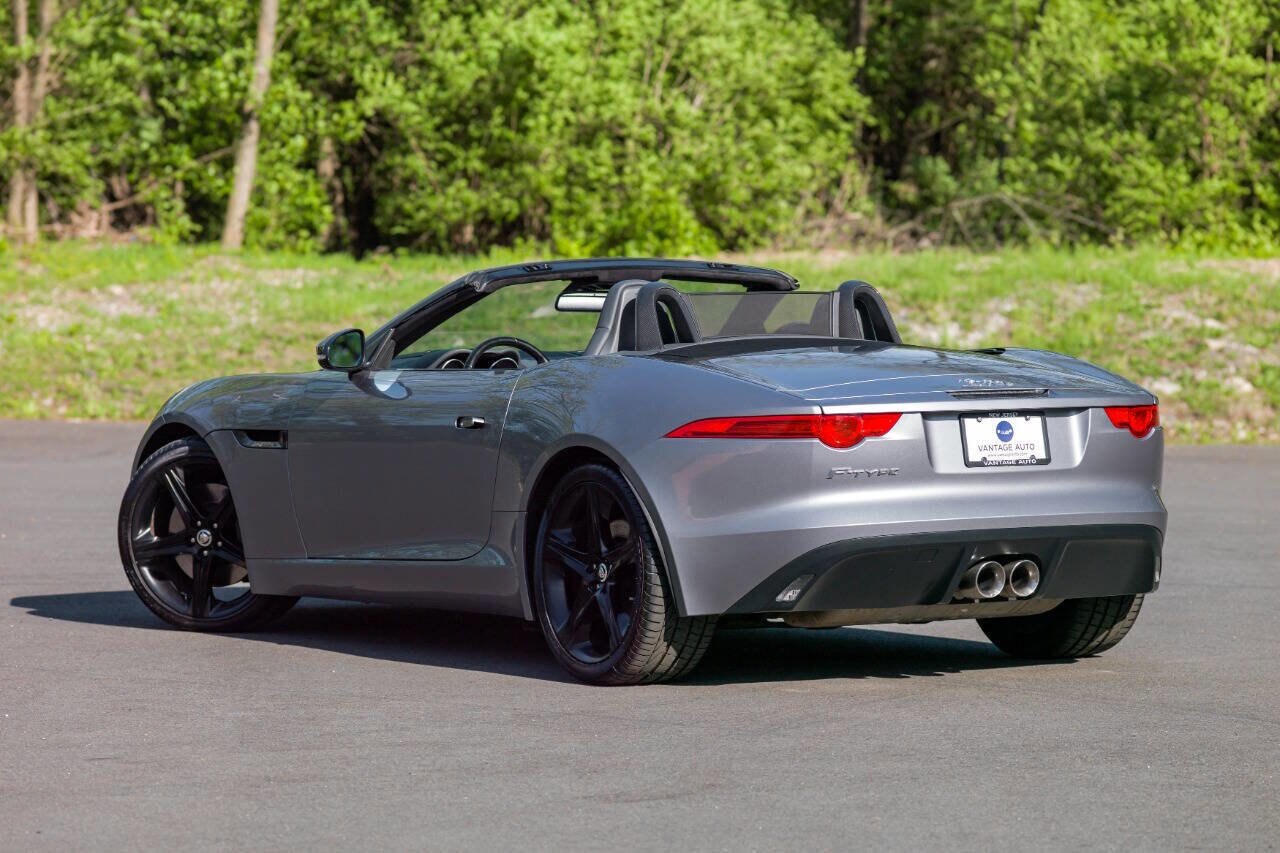 2014 Jaguar F-TYPE Base photo 4