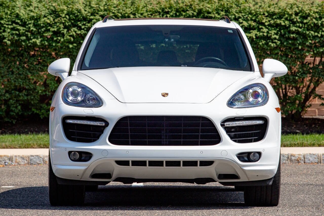 2014 Porsche Cayenne Turbo S photo 4
