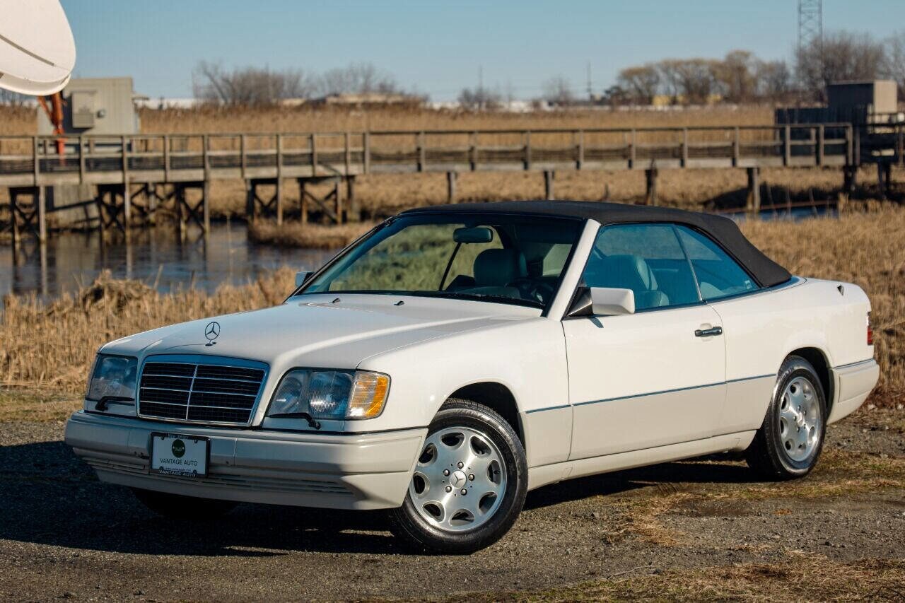 1995 Mercedes Benz E 320 Cabriolet photo 2