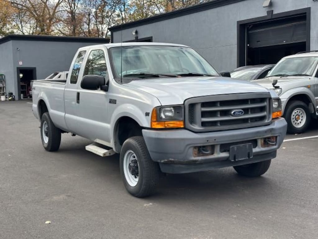 Used 2001 Ford F-250 Truck Super Cab