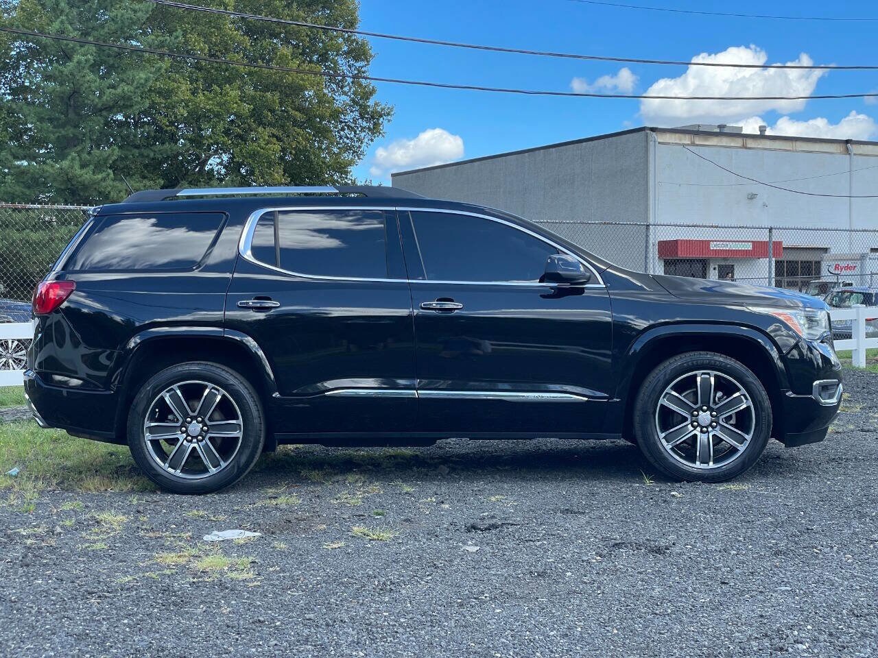 2018 Gmc Acadia Denali photo 2
