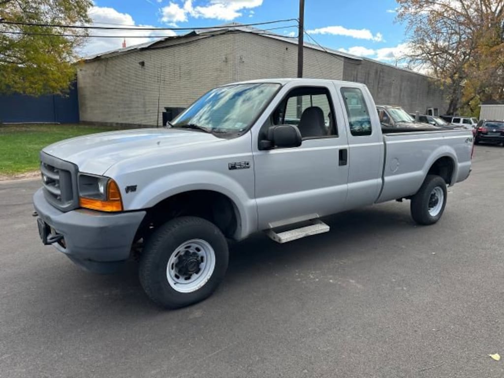 Used 2001 Ford F-250 Truck Super Cab