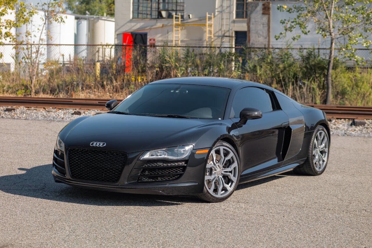 2012 Audi R8 5.2 Coupe photo 2