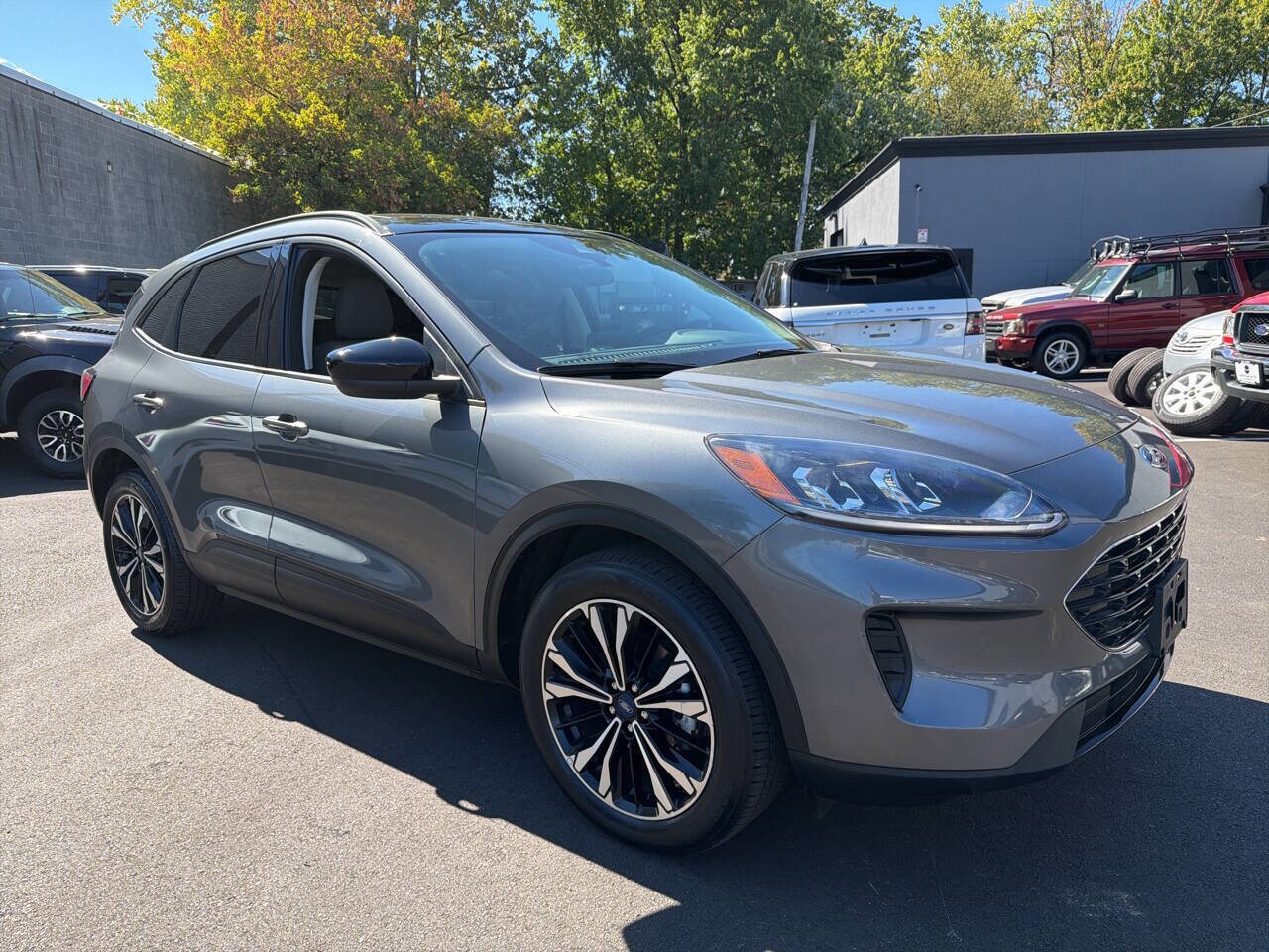 2022 Ford Escape SE photo 3