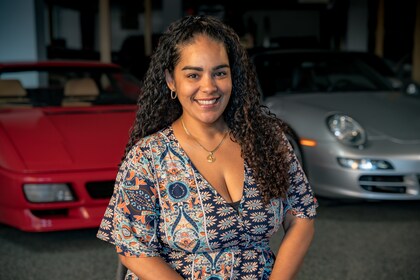 Staff member Ivette Ramos from ID_e507cfb5f296