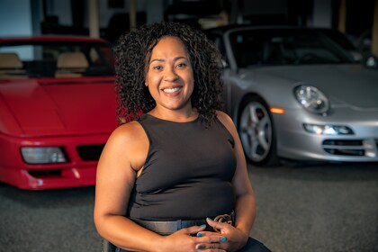 Staff member Sandra Contreras from ID_e507cfb5f296