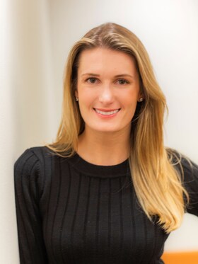 Staff member Ellen Davidson from ID_e507cfb5f296